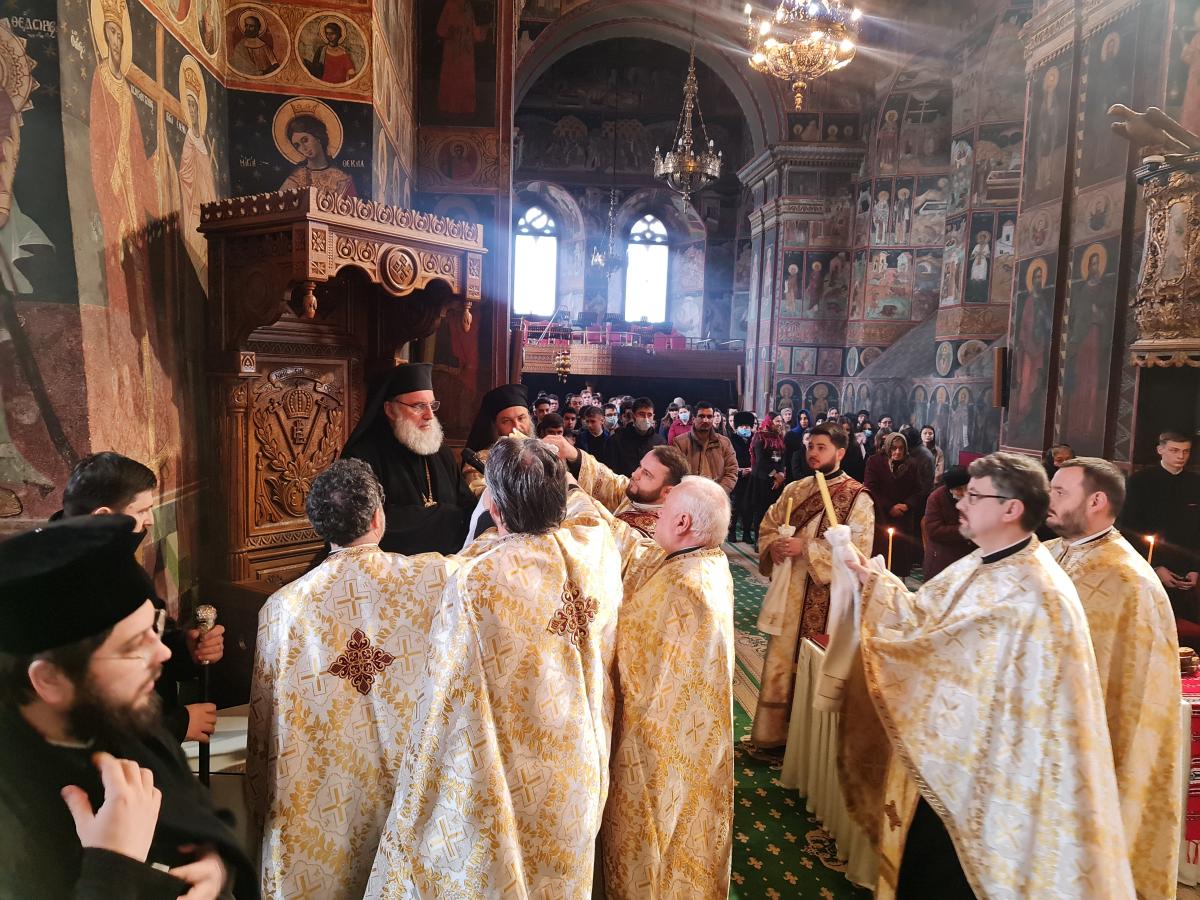 Episcopul Melchisedec Ștefănescu, omagiat la Roman