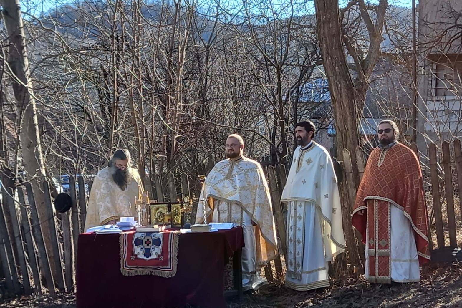 Campania „Alături de copiii de la Valea Plopului”