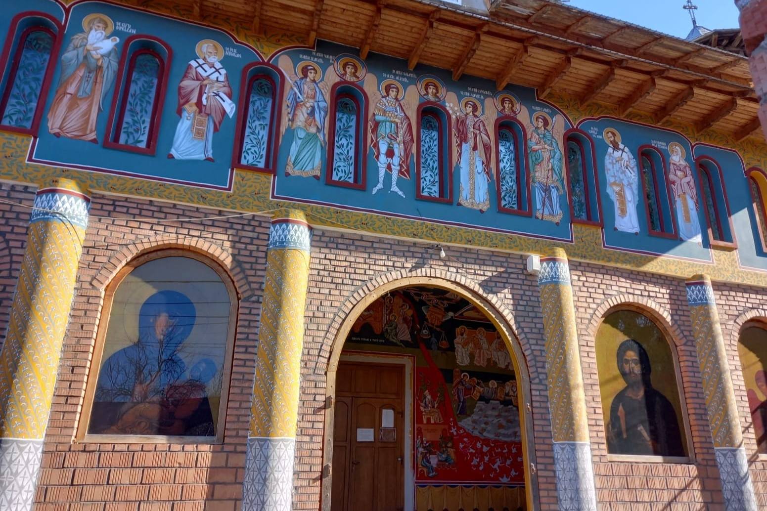 Campania „Alături de copiii de la Valea Plopului”