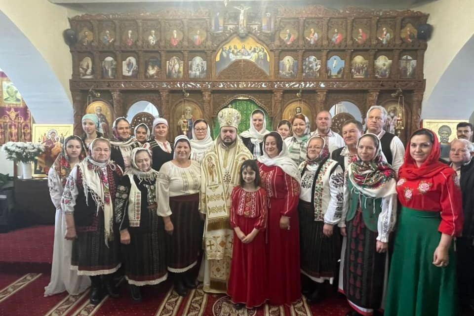 Liturghie arhierească în Parohia „Sfinții Trei Ierarhi” Costeşti, Protopopiatul Chișinău