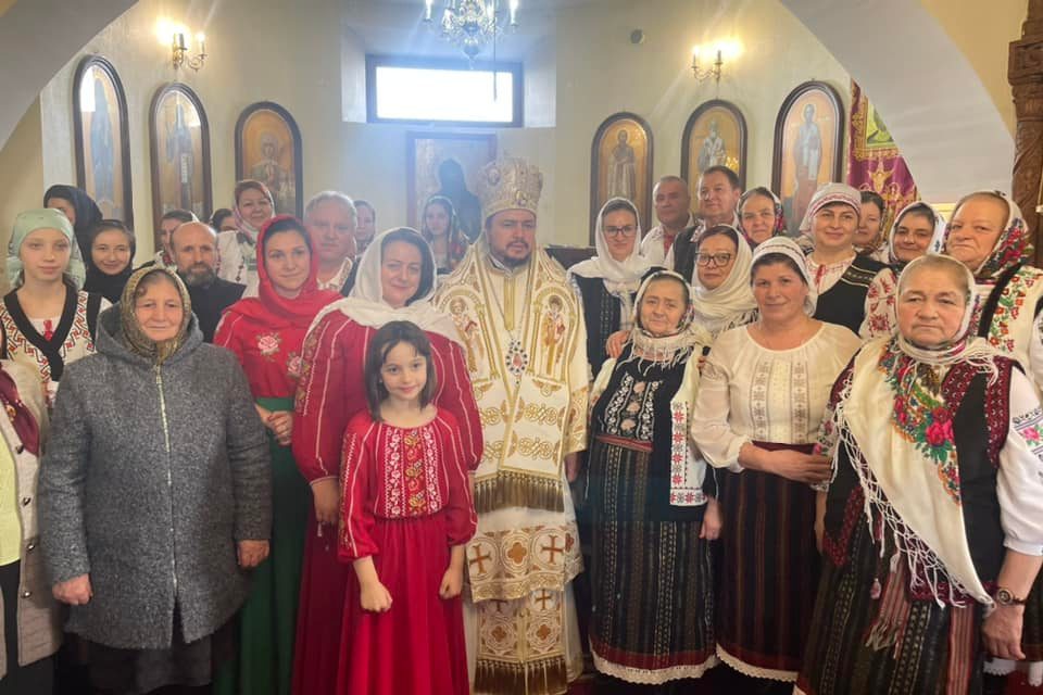 Liturghie arhierească în Parohia „Sfinții Trei Ierarhi” Costeşti, Protopopiatul Chișinău