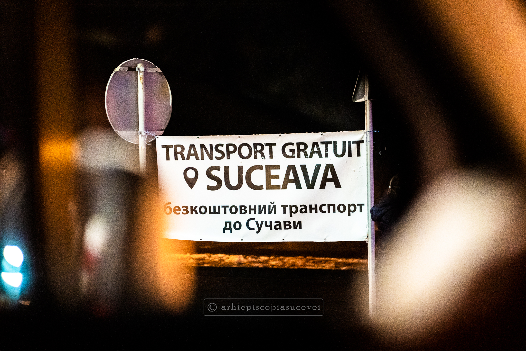 15 tone de ajutoare oferite de Arhiepiscopia Sucevei și Rădăuților pentru cetățenii ucraineni afectați de tensiunile militare