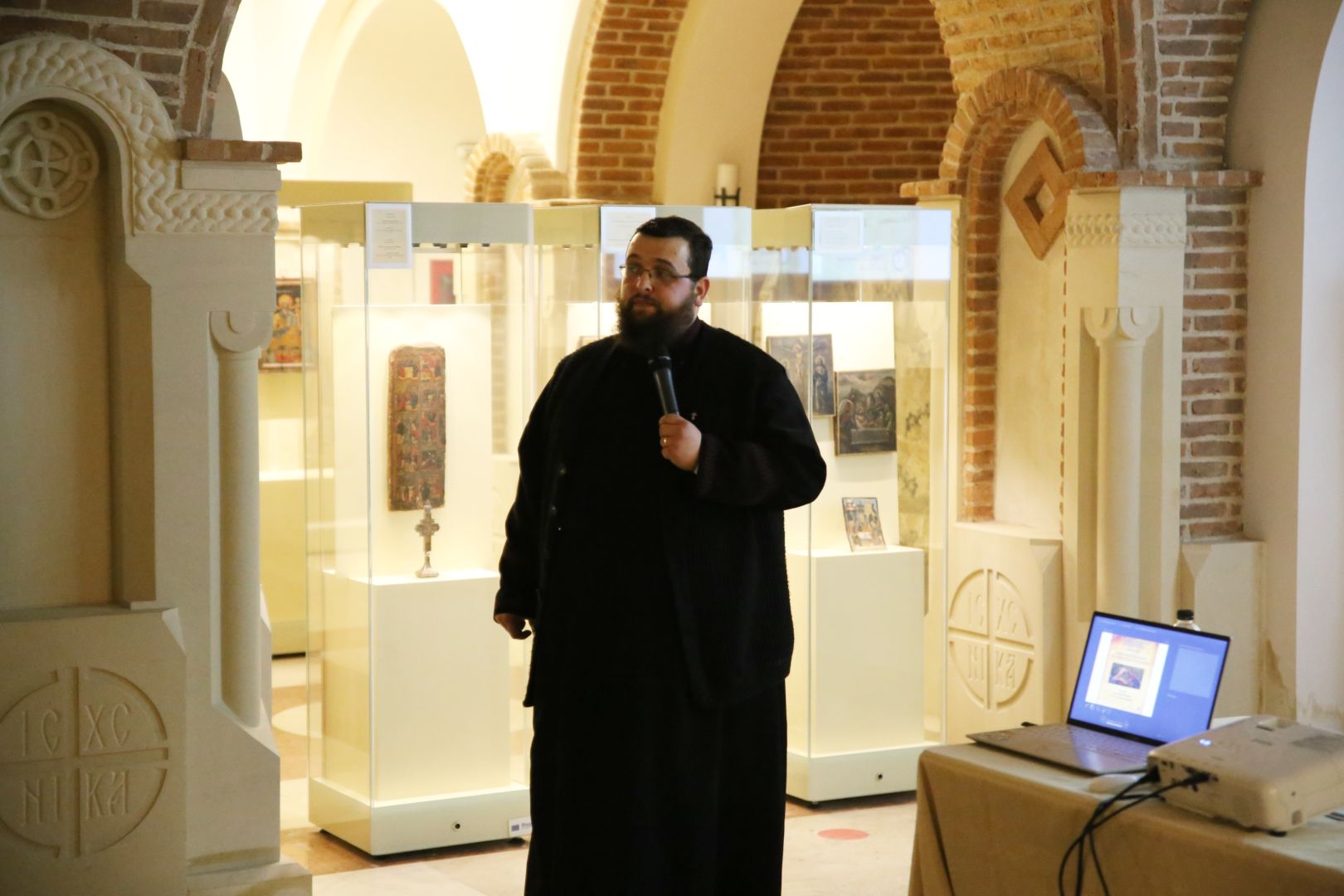 „Pastorația romilor în trecut și actualitate”, la Muzeul Mitropolitan