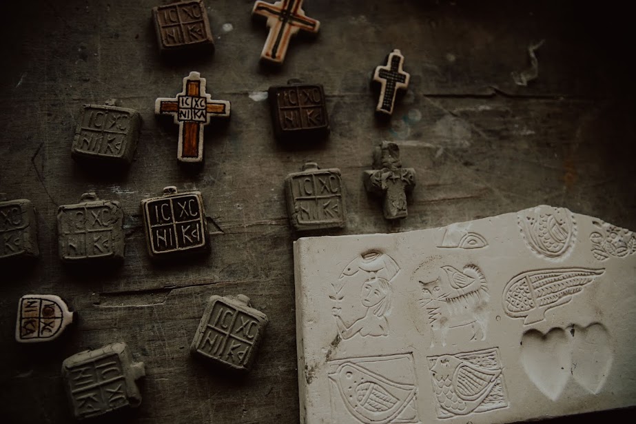 Mărțișoare „călătoare”, confecționate de ascoriștii albaiulieni