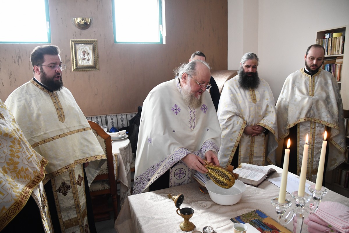 Slujbă de binecuvântare la Fundația Umanitară „Omenia” – Valea Adâncă