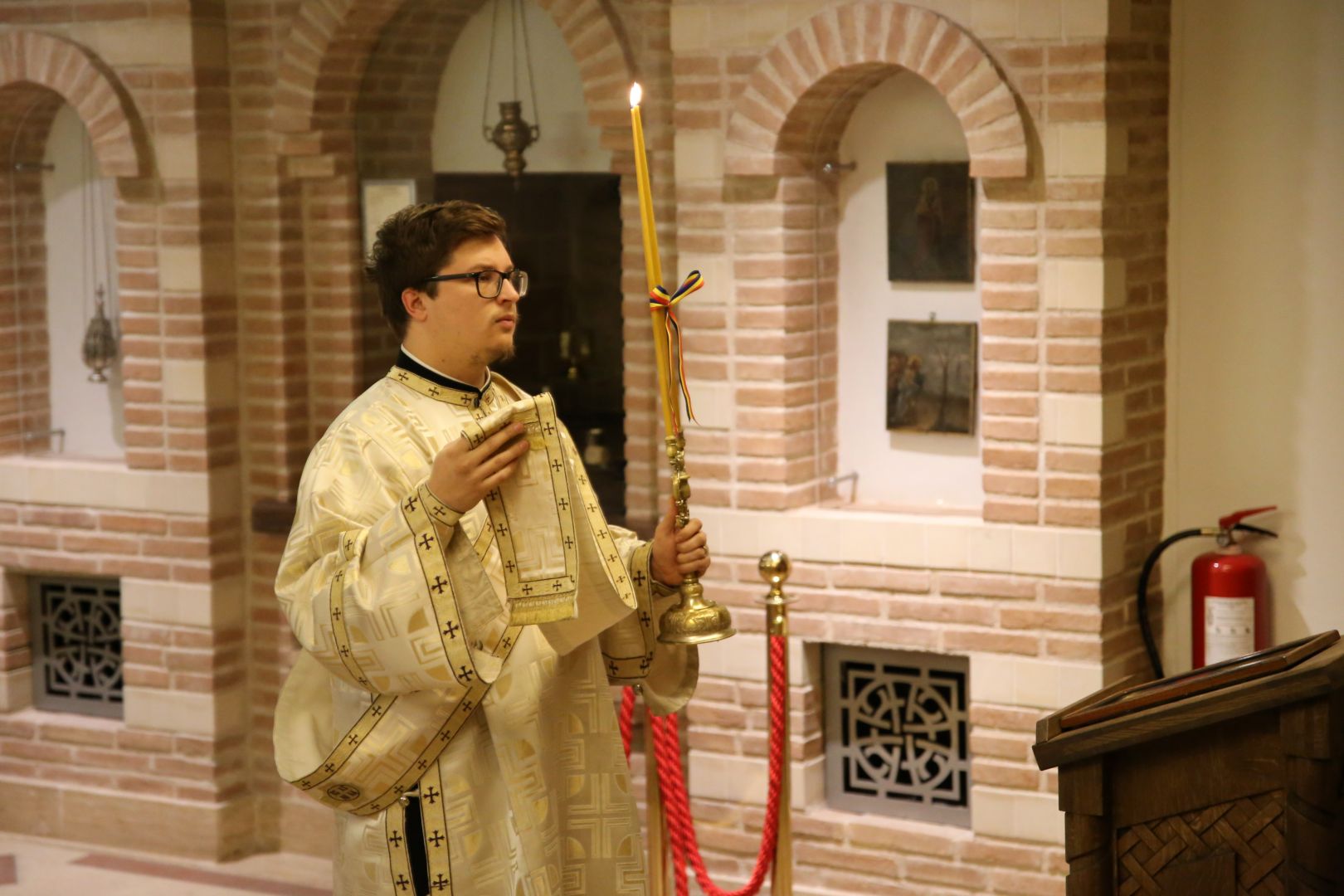 Duminica Fiului Risipitor | Părintele Mitropolit a slujit în Paraclisul „Ecclesia” din cadrul Muzeului Mitropolitan