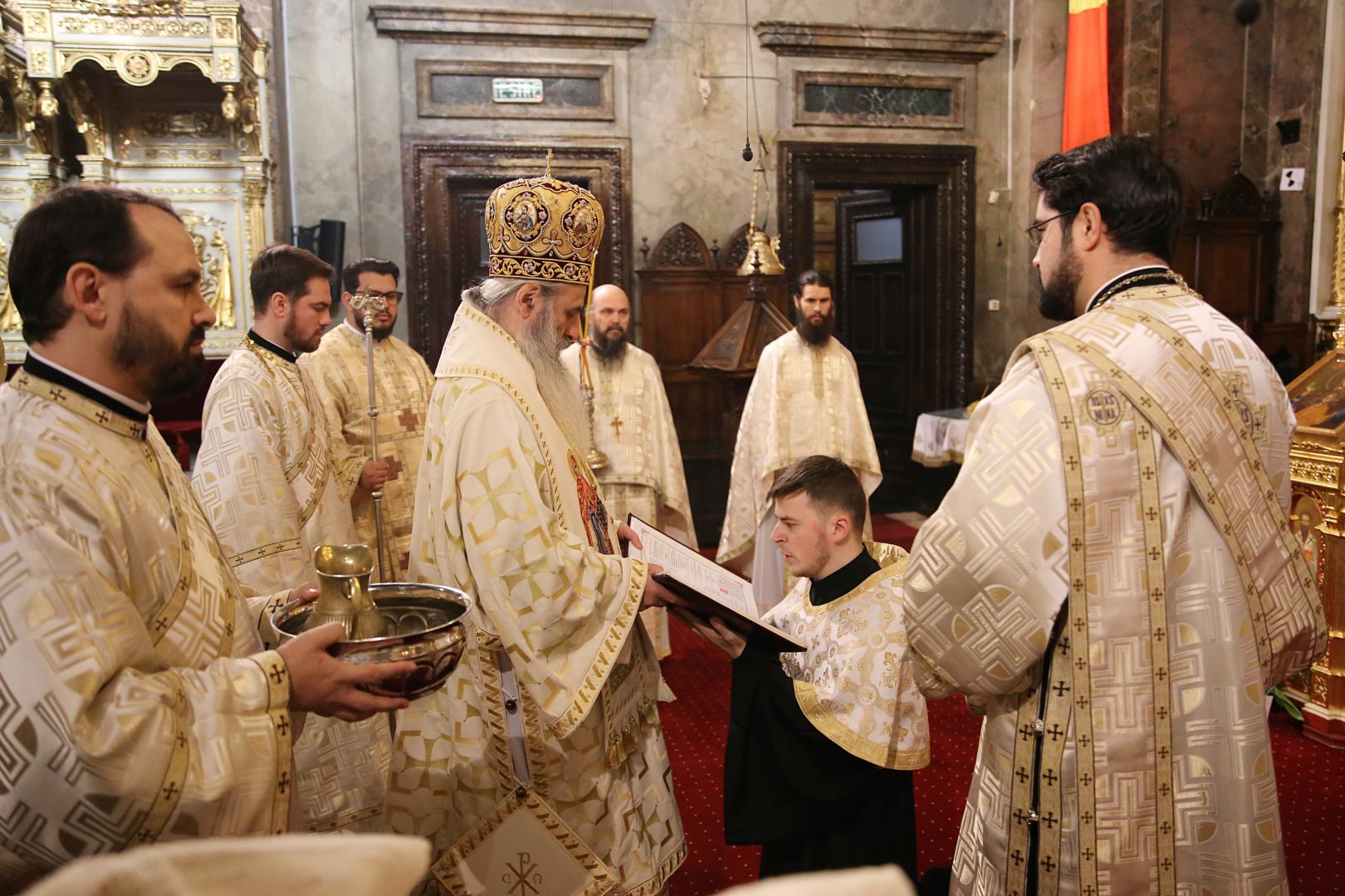Prima duminică a Triodului, la Catedrala Mitropolitană din Iași: IPS Teofan a slujit în Duminica Vameșului și a Fariseului