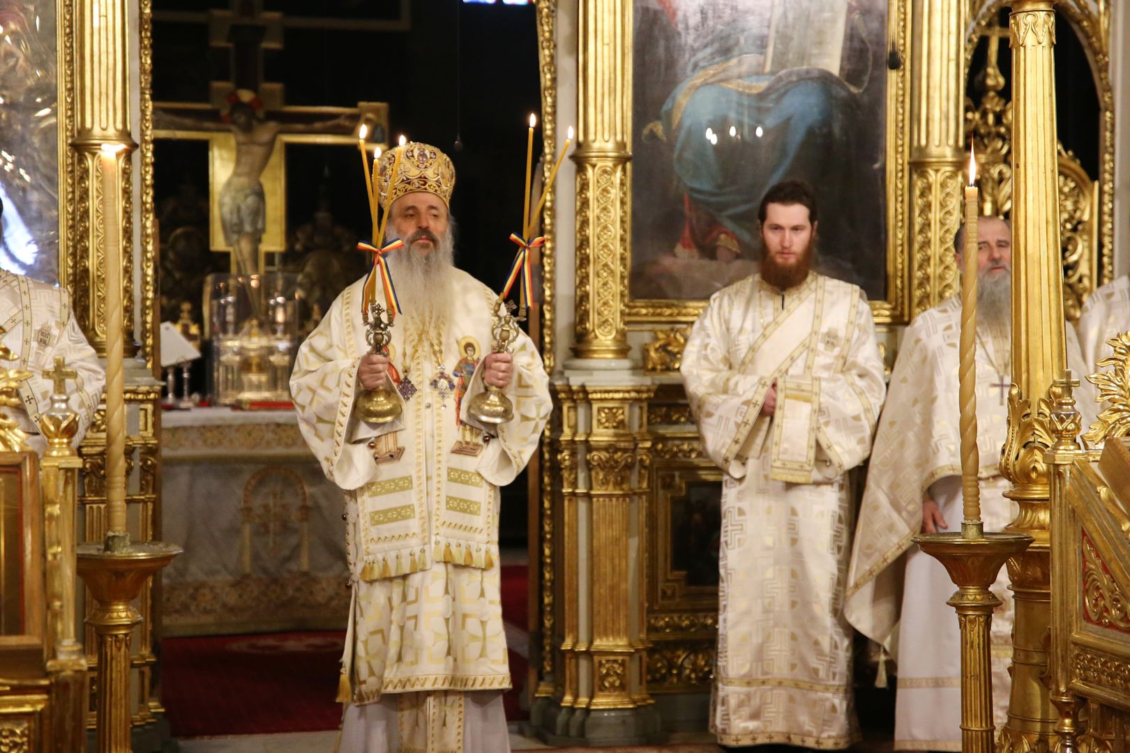 Prima duminică a Triodului, la Catedrala Mitropolitană din Iași: IPS Teofan a slujit în Duminica Vameșului și a Fariseului