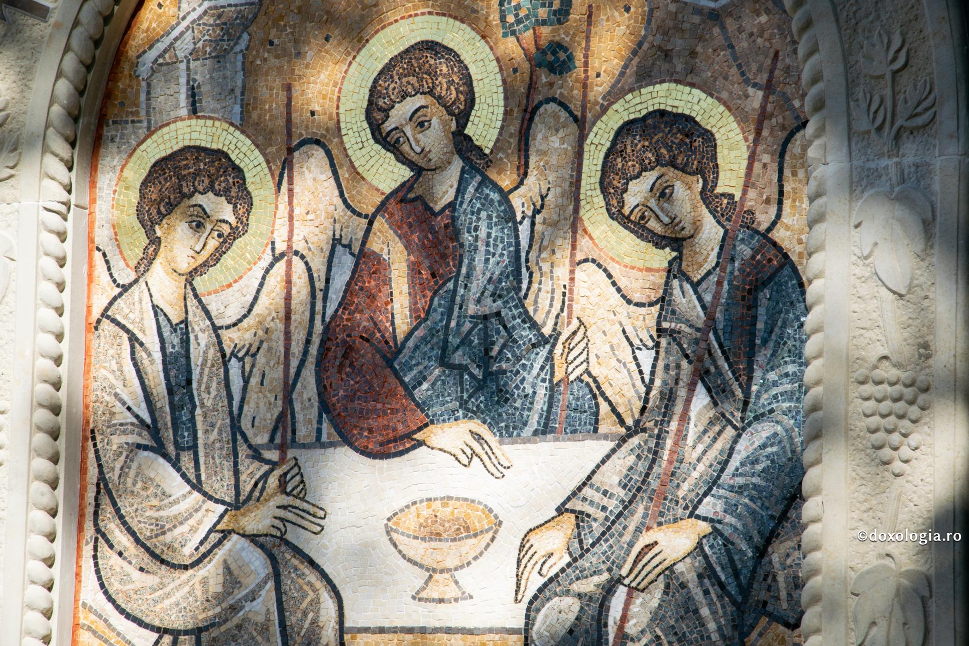 Cine poate să ne dezvăluie tainele duhovnicești?