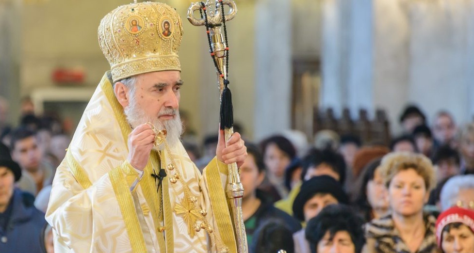 Foto: arhiepiscopiaaradului.ro IPS Părinte Timotei împlinește 46 de ani de arhierie