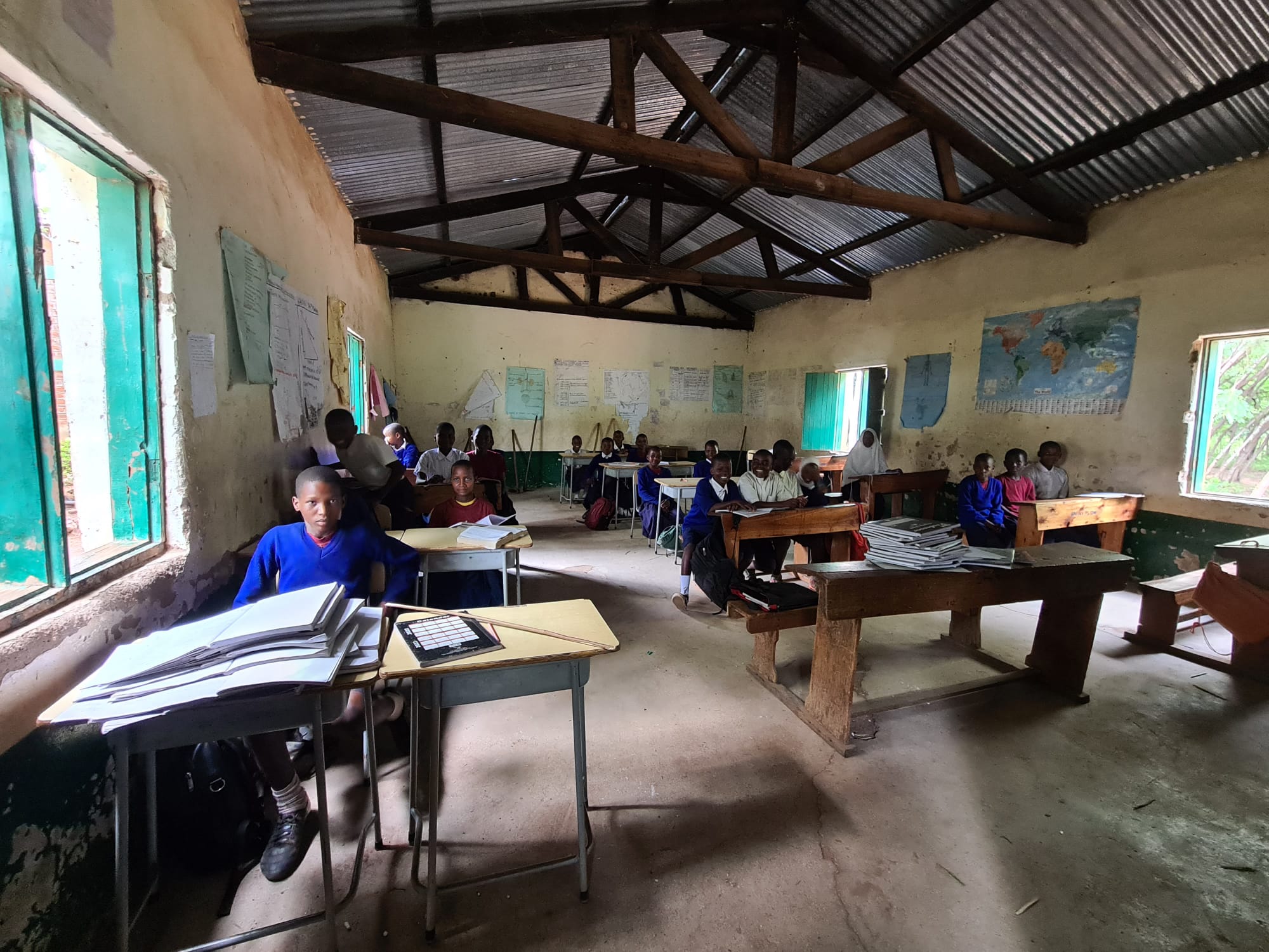 Nyamahana - curajul de a merge la şcoală