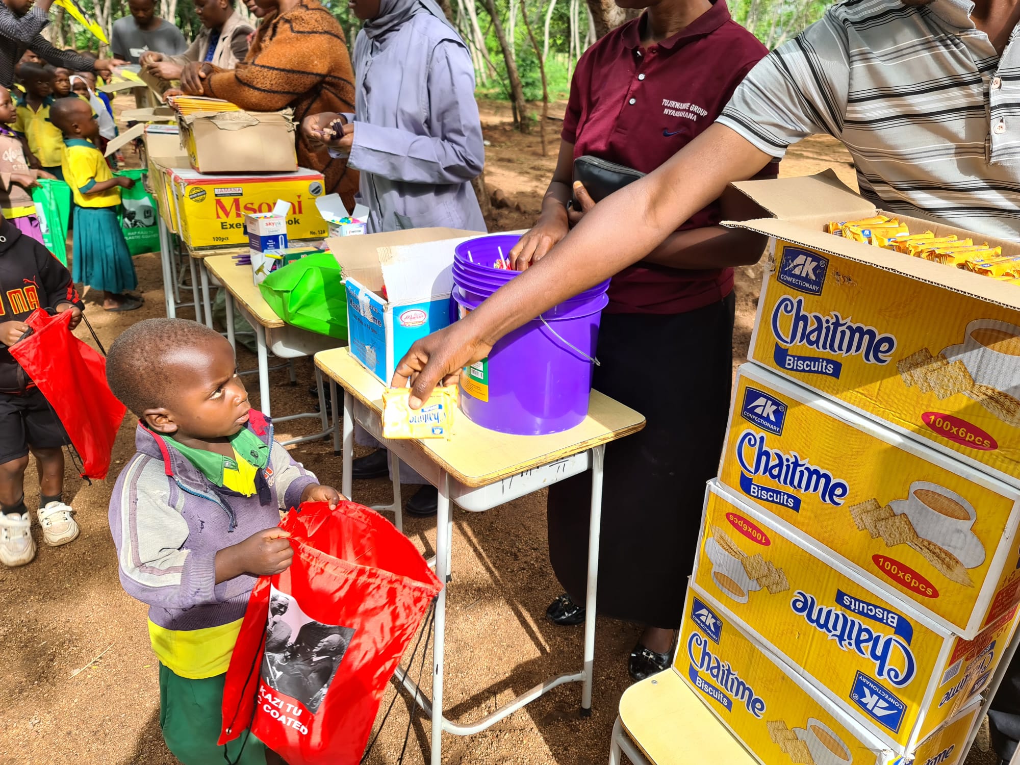 Nyamahana - curajul de a merge la şcoală