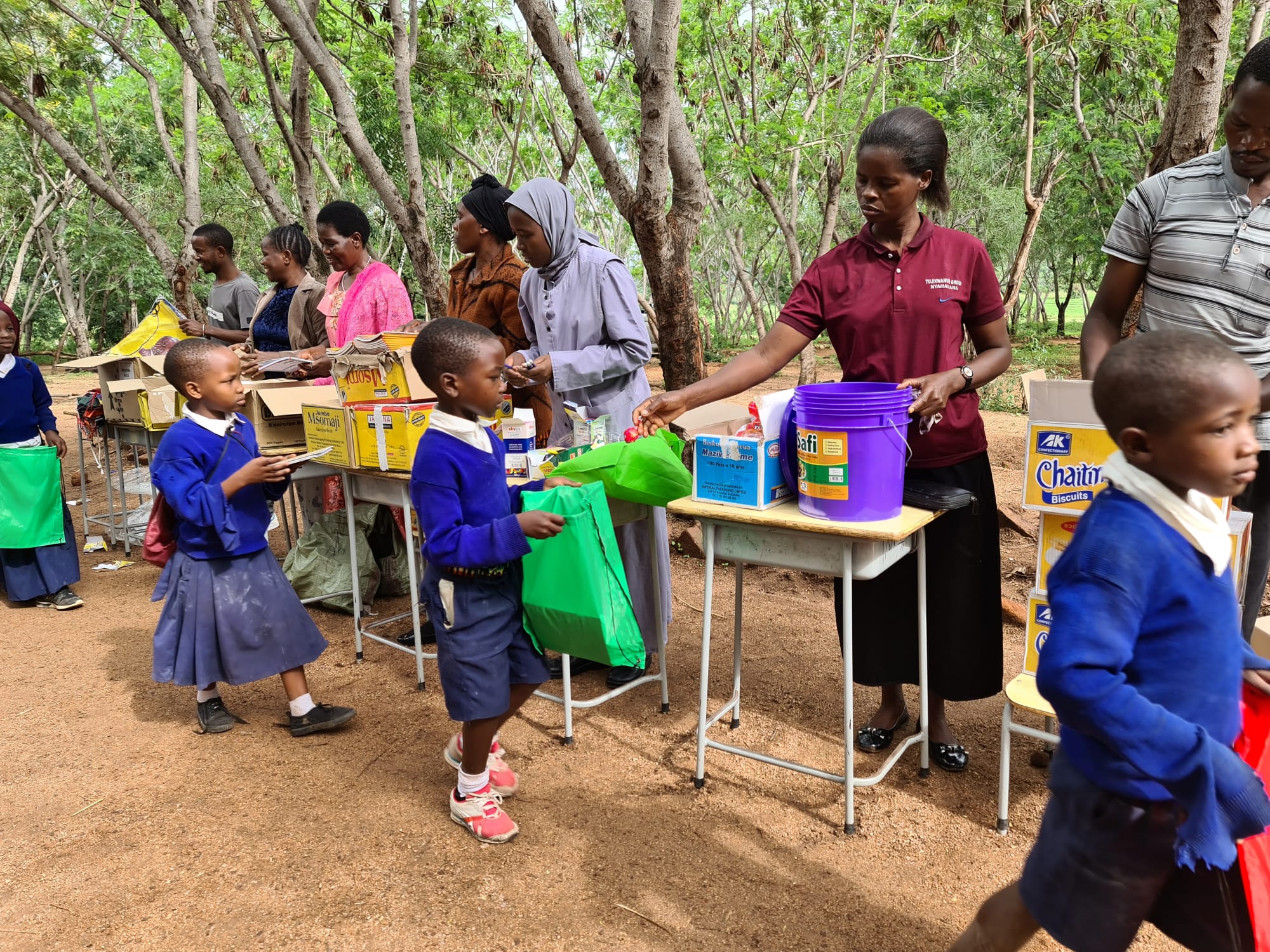 Nyamahana - curajul de a merge la şcoală