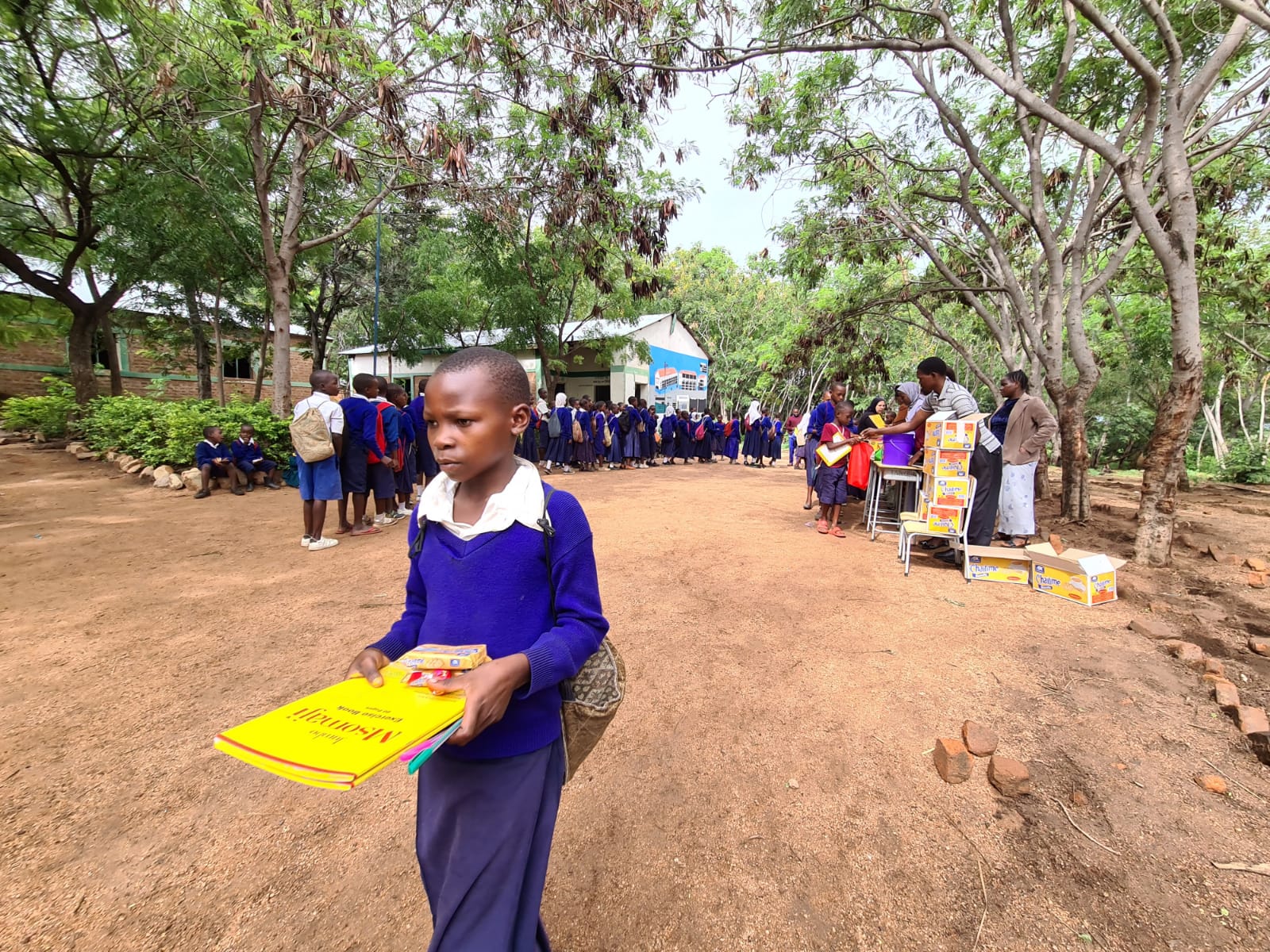 Nyamahana - curajul de a merge la şcoală