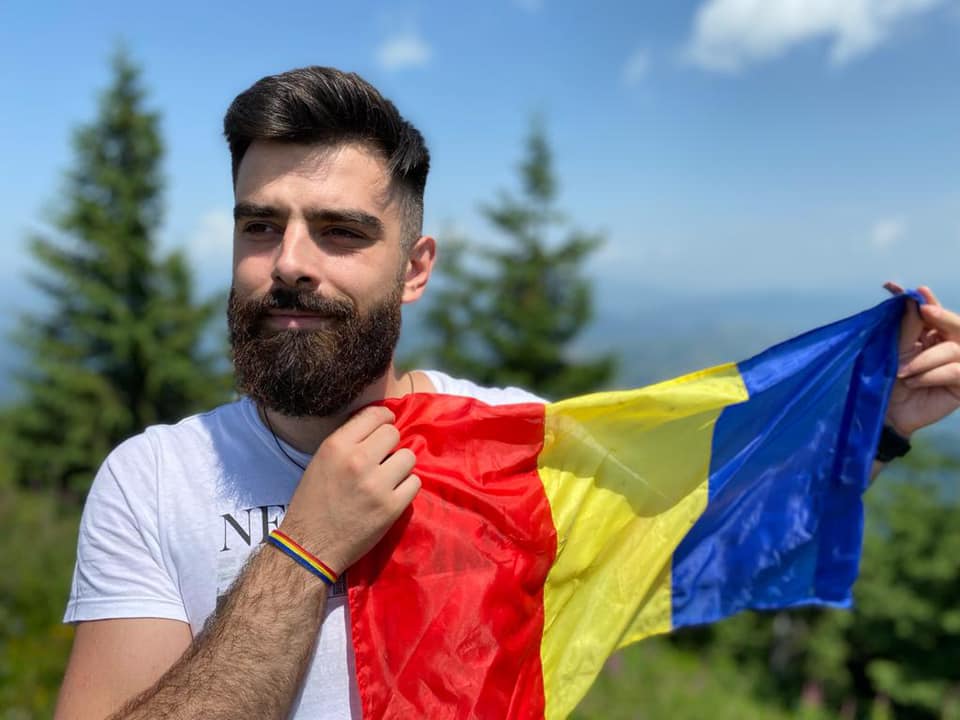 (Interviu) Părintele Sergiu Păcurar – de la antrenamentele cu Adi Mutu, la preoție: „Planurile mele nu au fost identice cu cele ale Domnului”