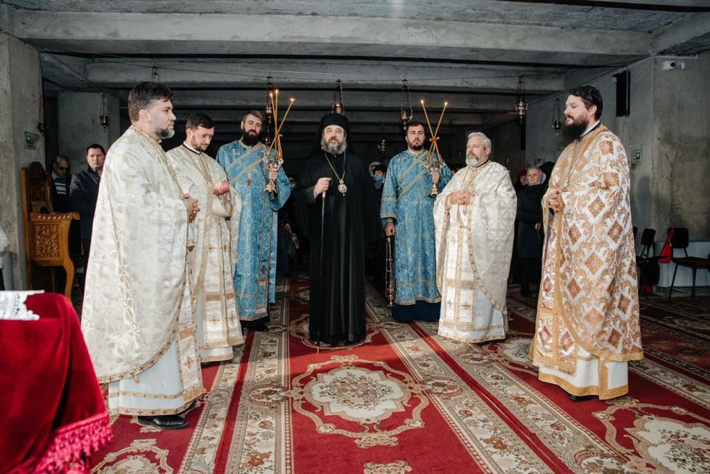 PS Nichifor Botoșăneanul a slujit în Duminica Fiului Risipitor la o biserică din Dorohoi