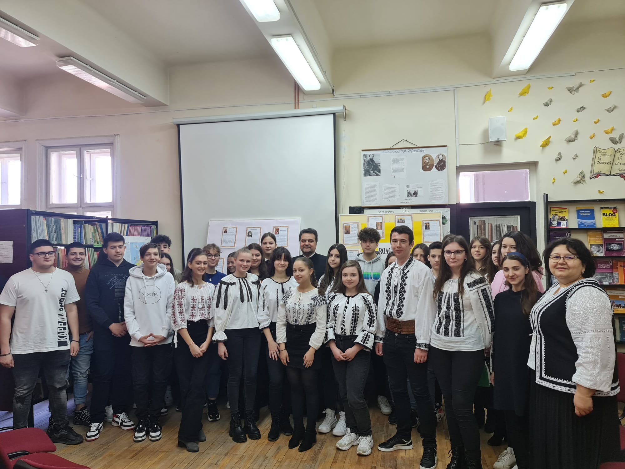 Alba Iulia: Expoziție cu texte, imne liturgice și artă culinară de post