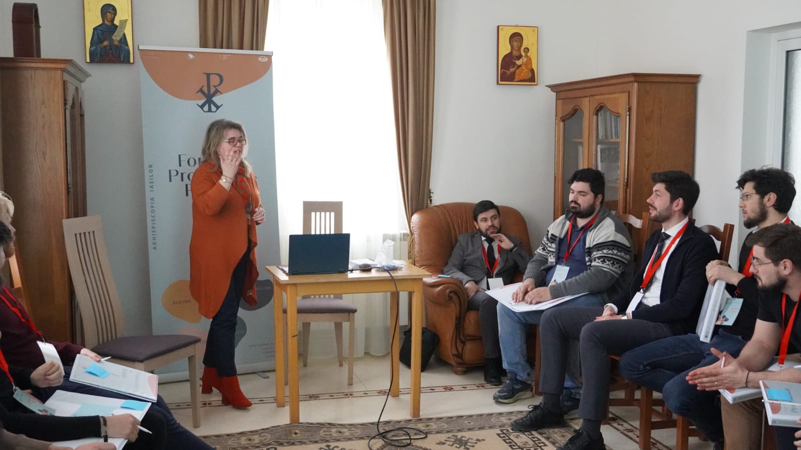 foto: Centrul de Formare Continuă Ora de religie – împreună lucrare a profesorului cu Dumnezeu