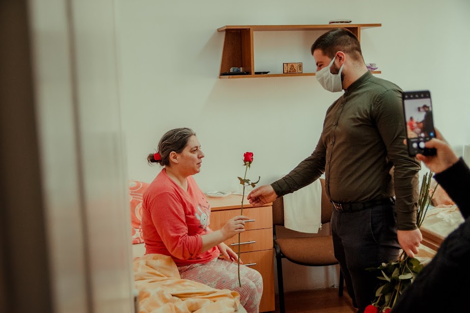 Mesajul ASCOR Alba Iulia cu prilejul Zilei de 8 Martie: „Odată înflorite florile, femeia rămâne cea mai frumoasă”