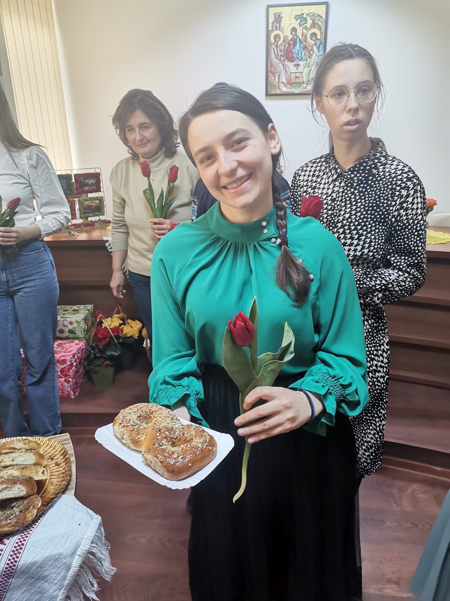 „Un mucenic și o lalea pentru bunicuța ta!”