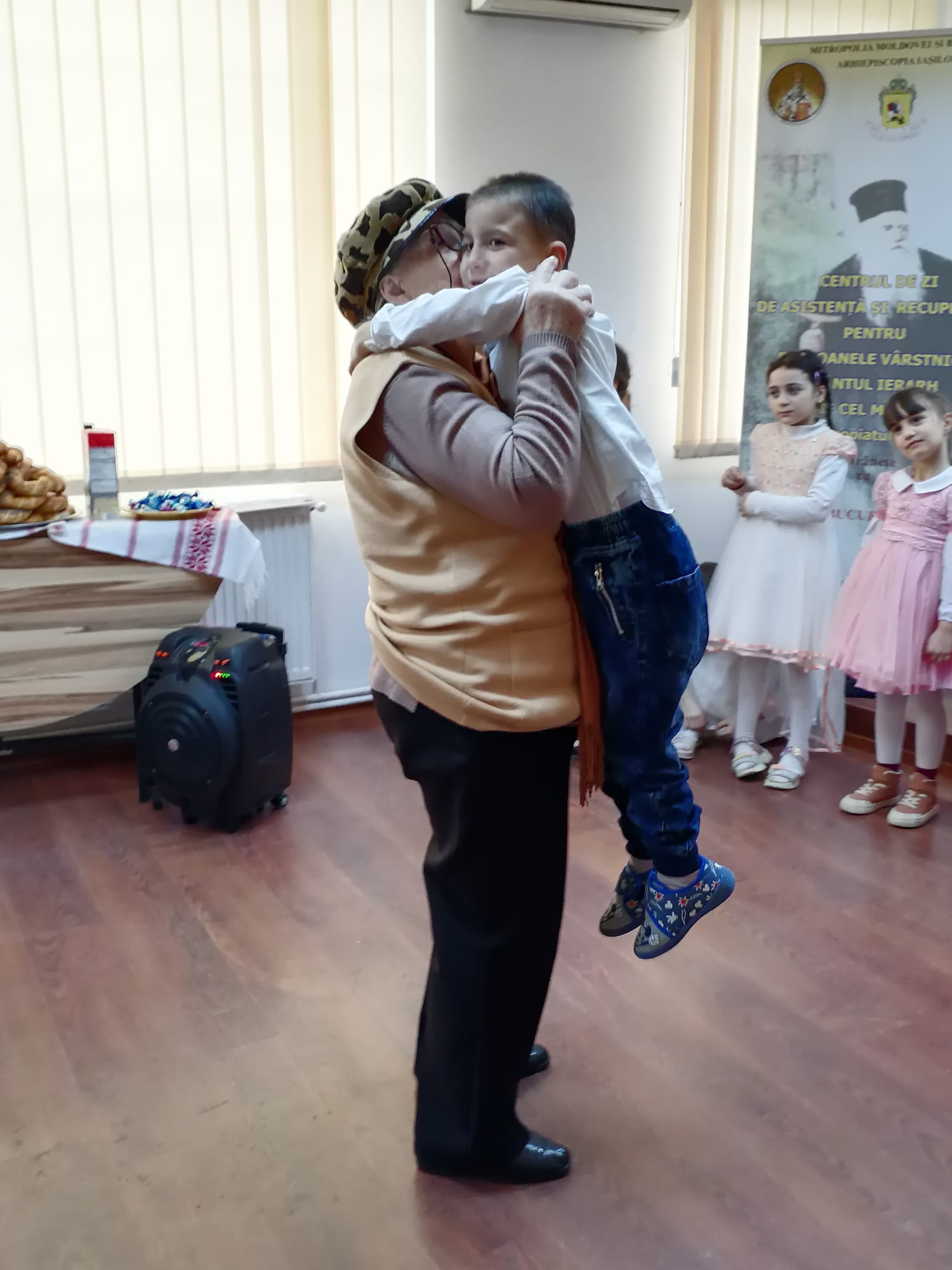 „Cântec și poezie pentru bunica” - punți intergeneraționale