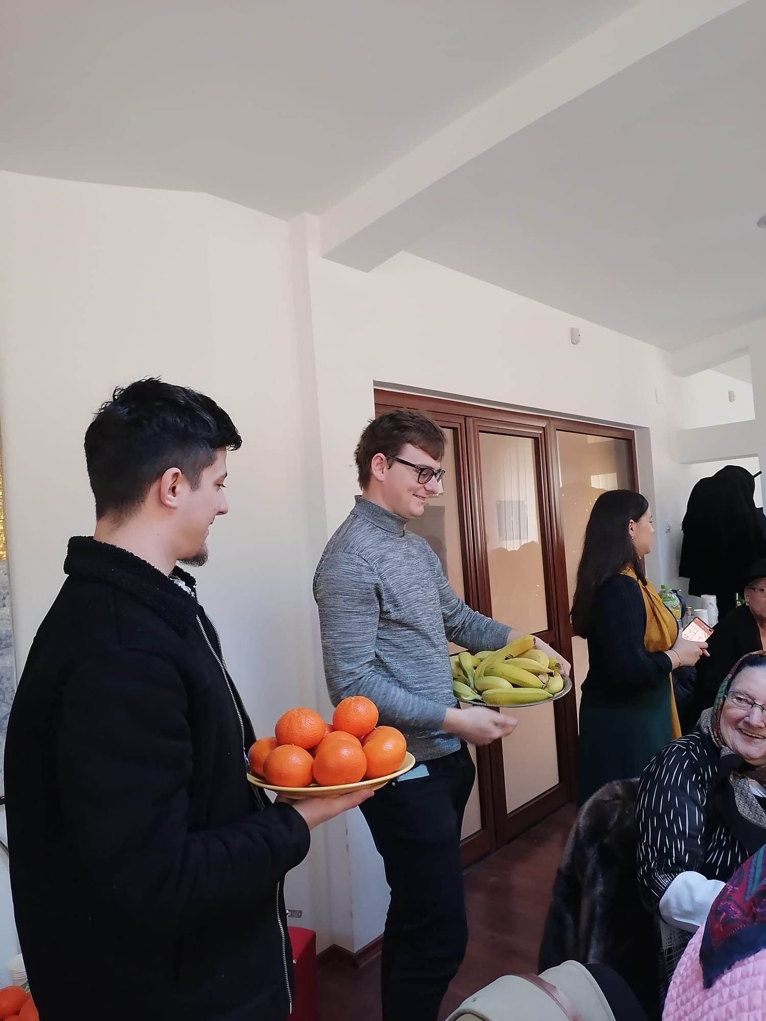 Ziua mondială a asistenței sociale, marcată la Iași de studenții teologi