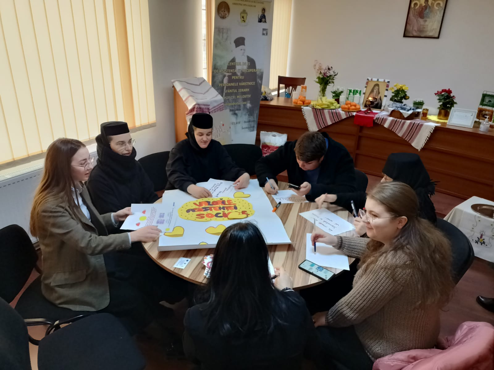 Ziua mondială a asistenței sociale, marcată la Iași de studenții teologi