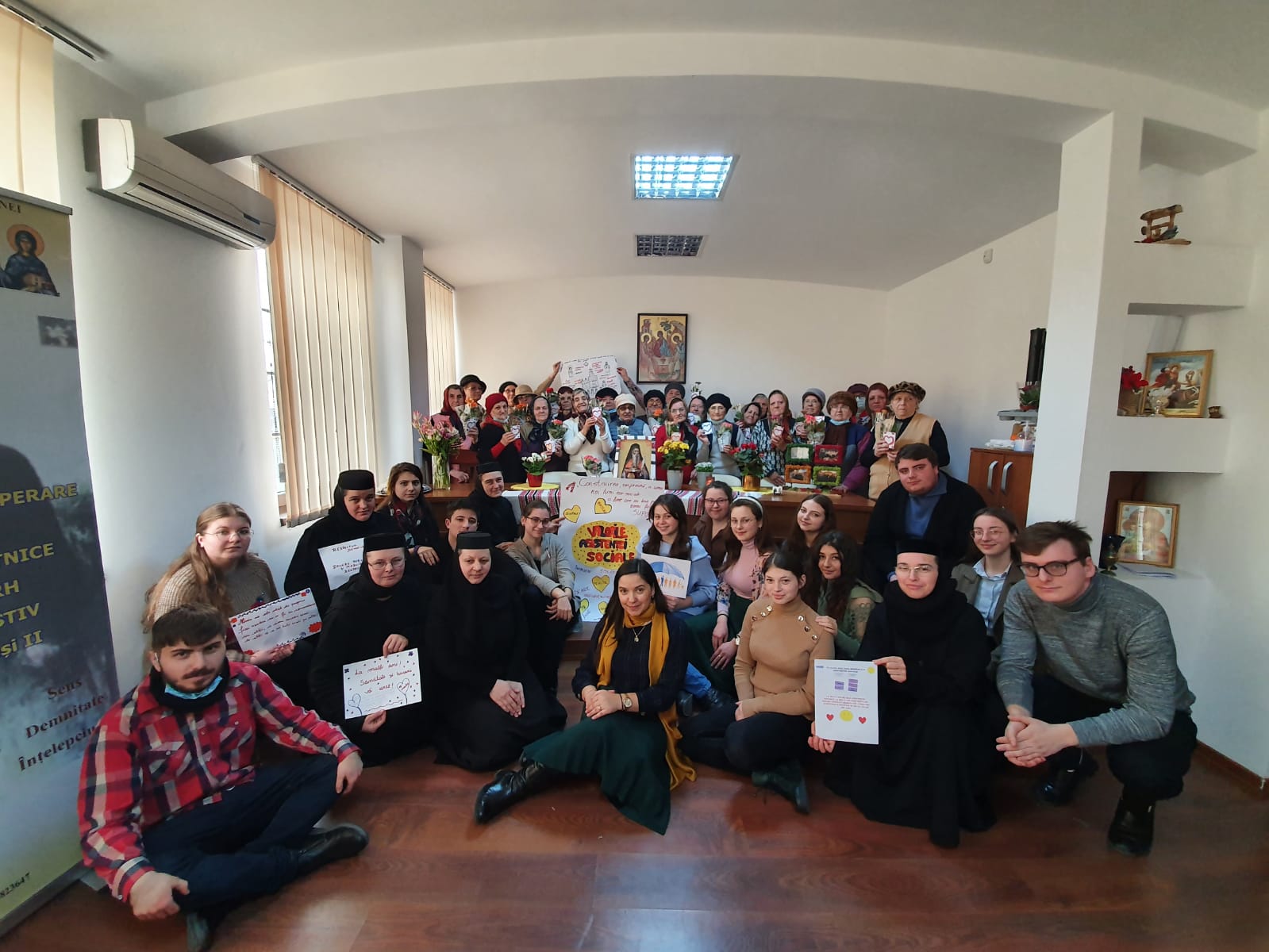 Ziua mondială a asistenței sociale, marcată la Iași de studenții teologi