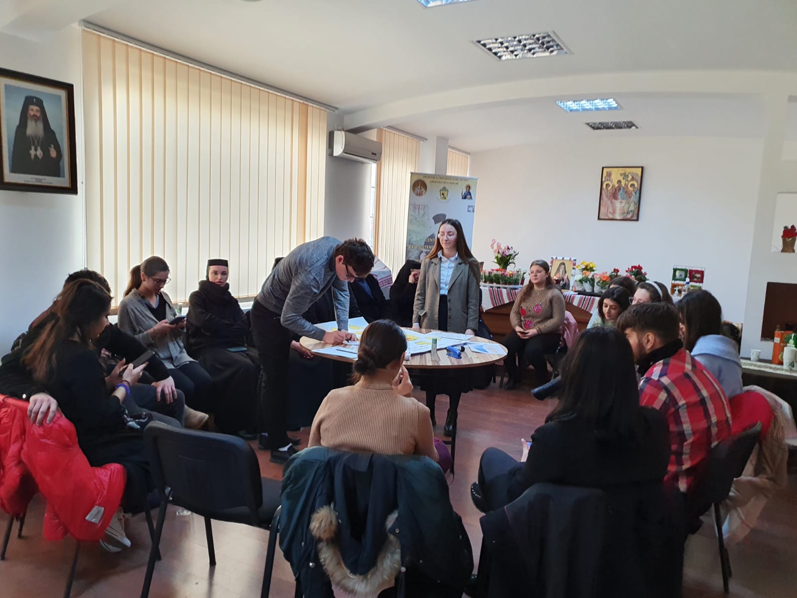 Ziua mondială a asistenței sociale, marcată la Iași de studenții teologi