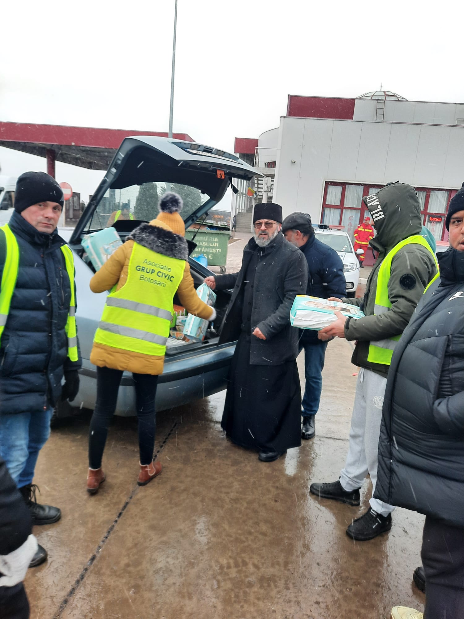 Preoții și comunitățile parohiale din Botoșani, în spijinul refugiaților din Ucraina