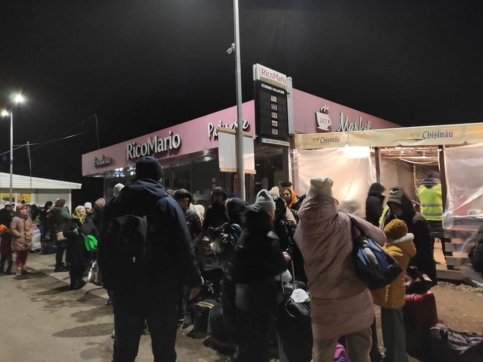 Refugiați plecați în pribegie cu Hristos – povești de la vama Sculeni