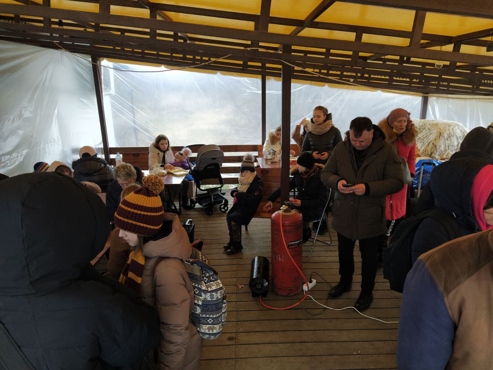 Refugiați plecați în pribegie cu Hristos – povești de la vama Sculeni