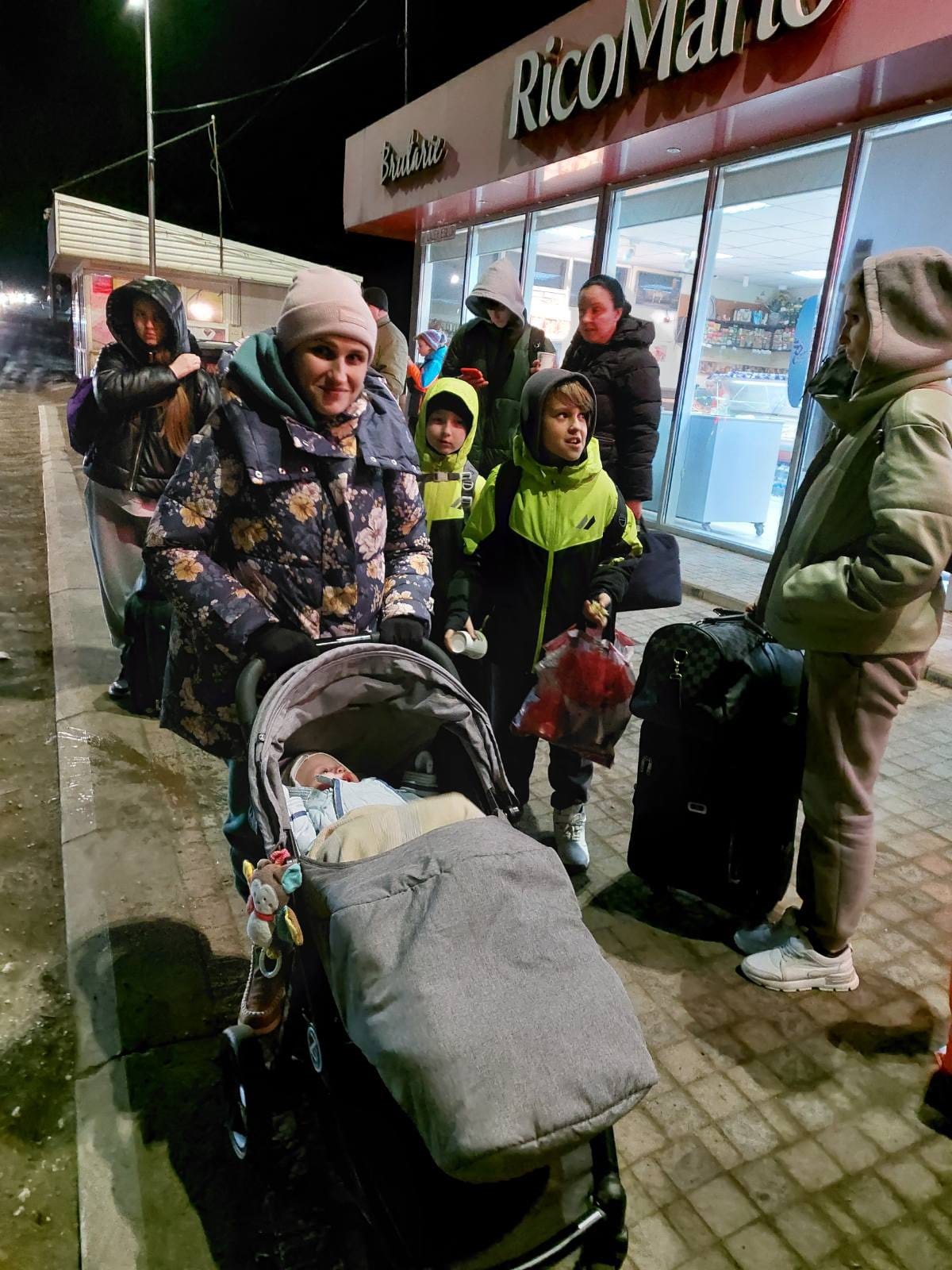 Refugiați plecați în pribegie cu Hristos – povești de la vama Sculeni