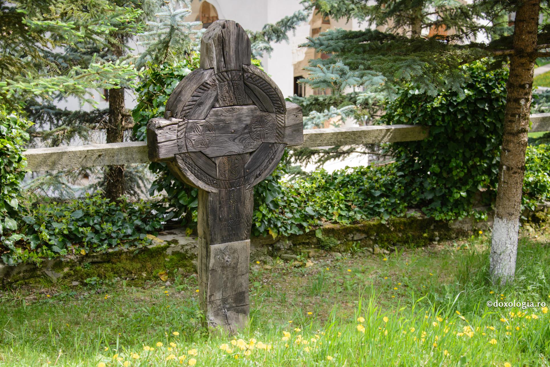 „Când mă gândesc la moarte, calc în picioare mândria mea”