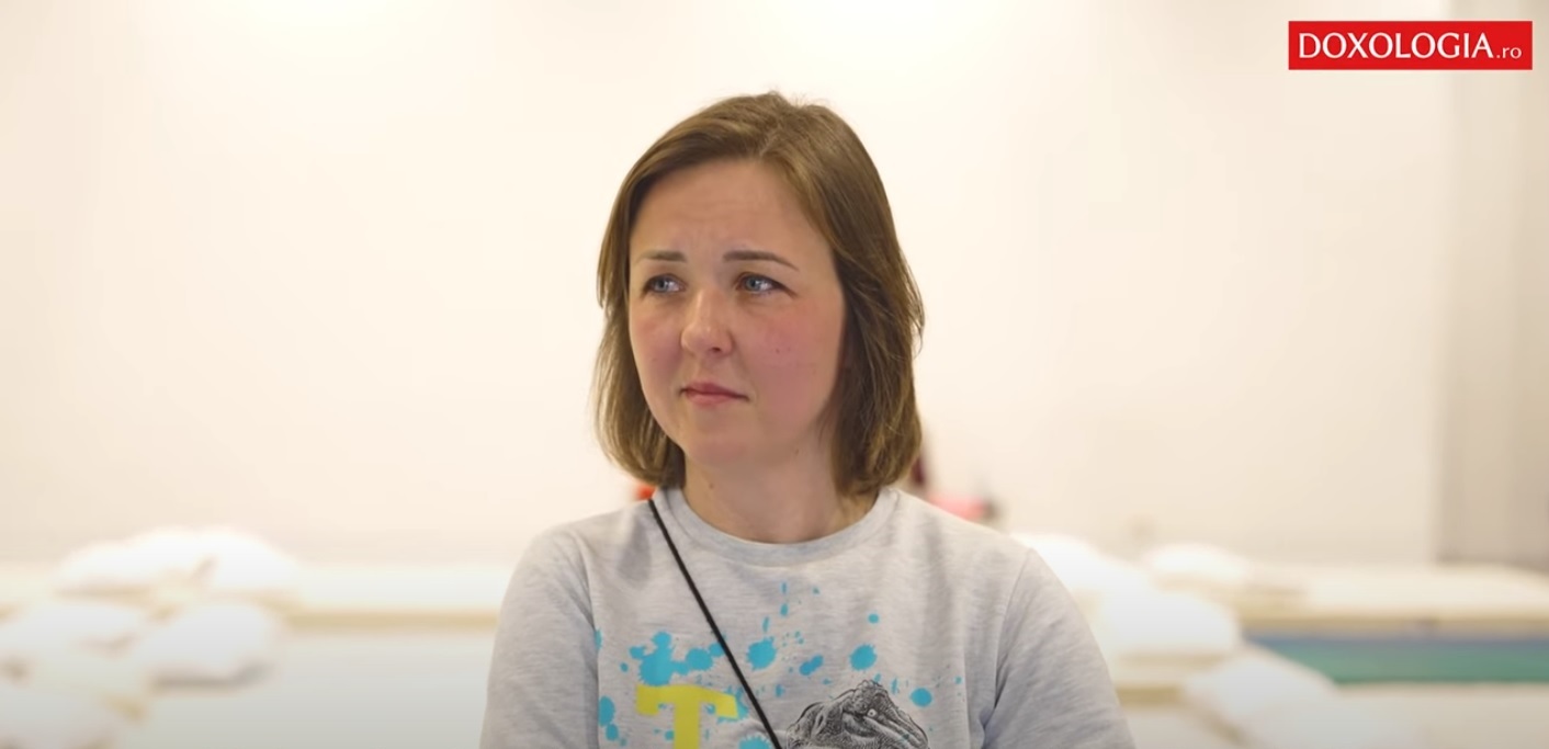 Lacrimile unei mame puternice – în refugiu, pentru copiii săi