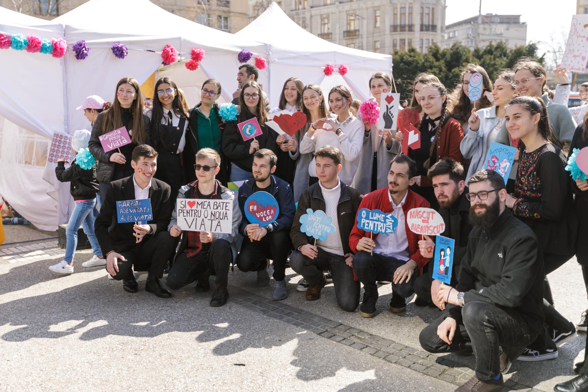 „Marșul pentru viață”, organizat în cinci municipii din Arhiepiscopia Iașilor. Solidaritate și pentru susținerea mamelor și copiilor refugiați din Ucraina