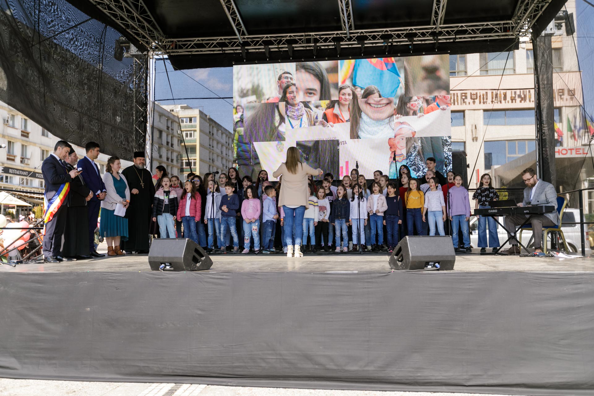 „Marșul pentru viață”, organizat în cinci municipii din Arhiepiscopia Iașilor. Solidaritate și pentru susținerea mamelor și copiilor refugiați din Ucraina