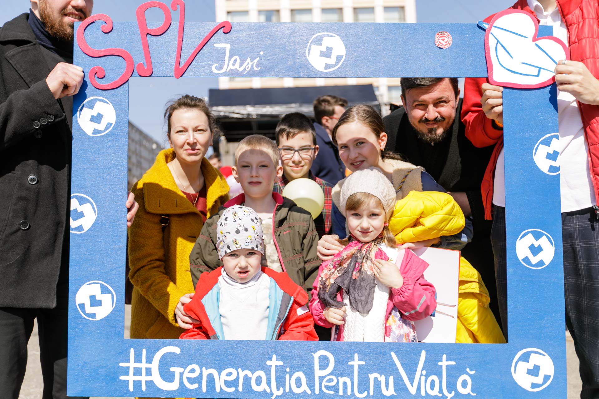 „Marșul pentru viață”, organizat în cinci municipii din Arhiepiscopia Iașilor. Solidaritate și pentru susținerea mamelor și copiilor refugiați din Ucraina