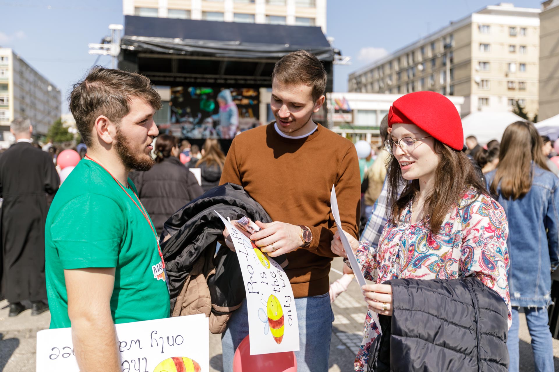 „Marșul pentru viață”, organizat în cinci municipii din Arhiepiscopia Iașilor. Solidaritate și pentru susținerea mamelor și copiilor refugiați din Ucraina