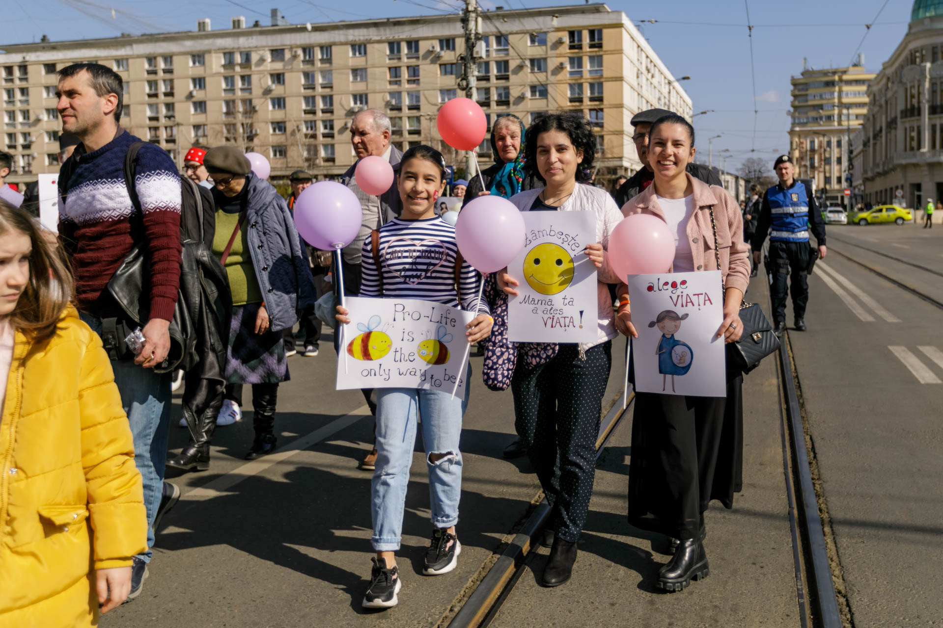 „Marșul pentru viață”, organizat în cinci municipii din Arhiepiscopia Iașilor. Solidaritate și pentru susținerea mamelor și copiilor refugiați din Ucraina