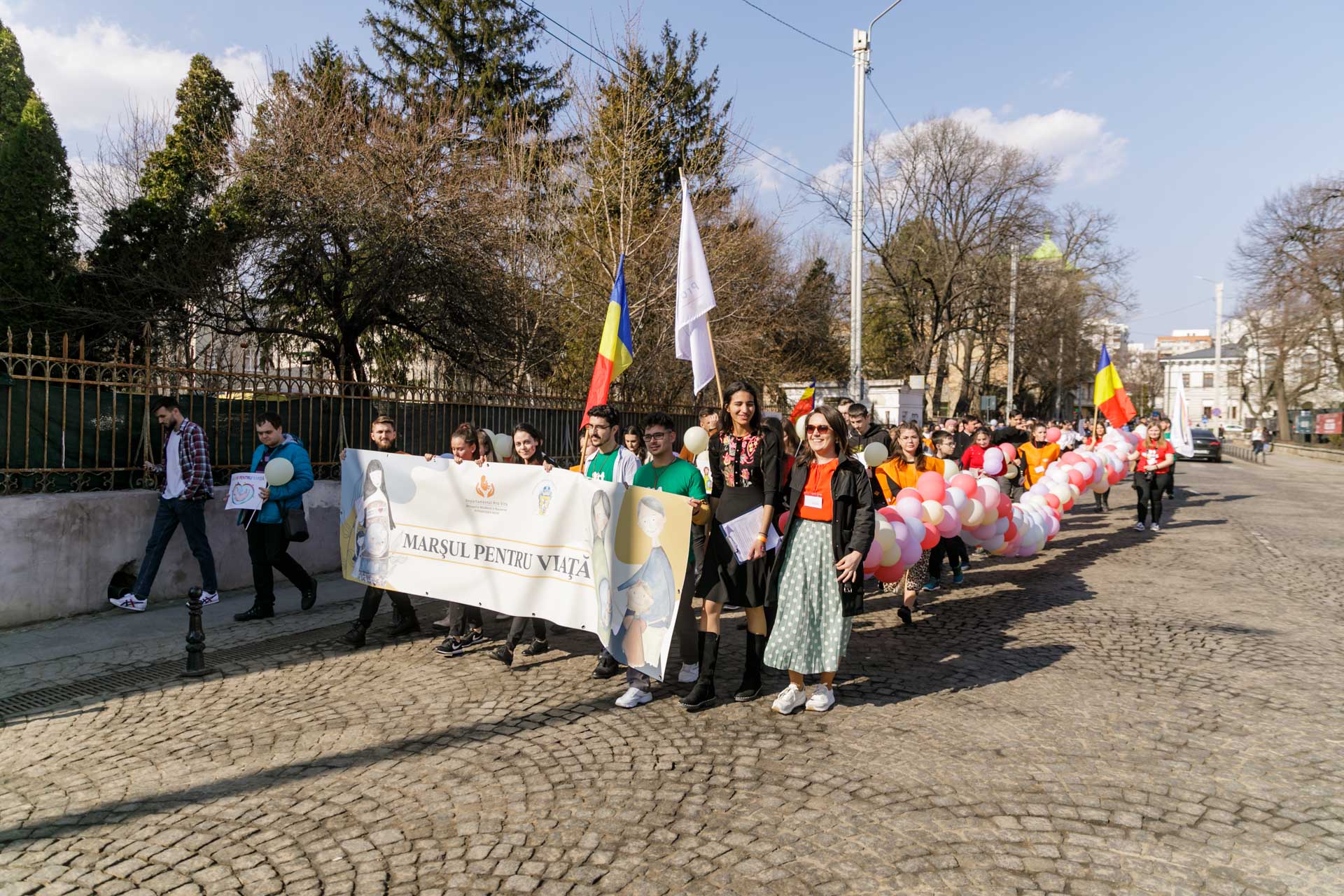 „Marșul pentru viață”, organizat în cinci municipii din Arhiepiscopia Iașilor. Solidaritate și pentru susținerea mamelor și copiilor refugiați din Ucraina