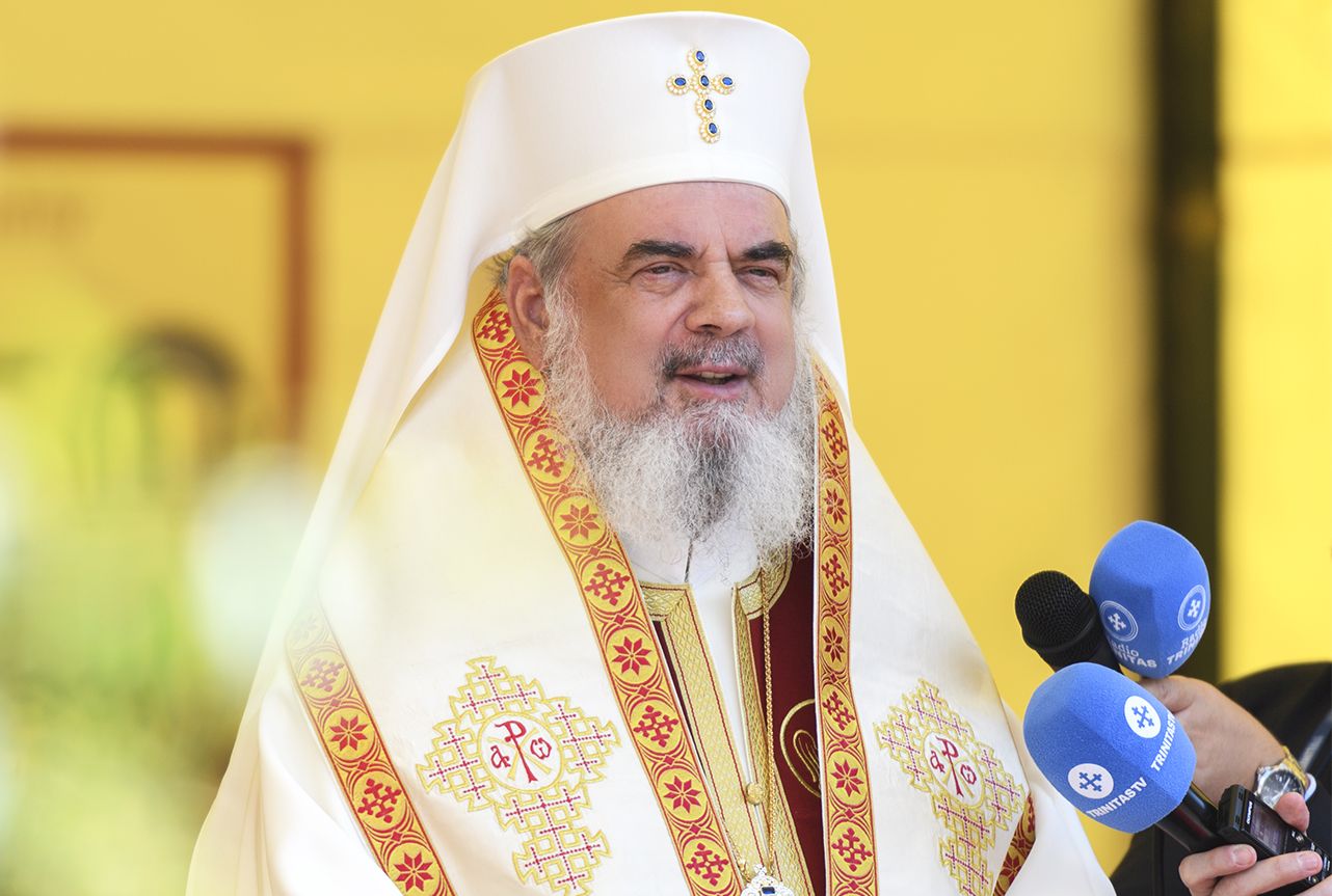 Părintele Patriarh Daniel: „În lucrarea jertfelnică a lui Hristos este tainic ascunsă slava Învierii”