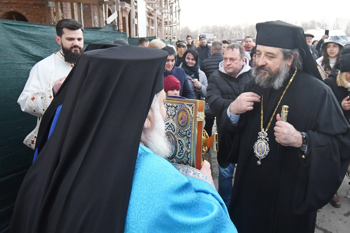 PS Nichifor Botoșăneanul a slujit Taina Sfântului Maslu la Mănăstirea Hadâmbu