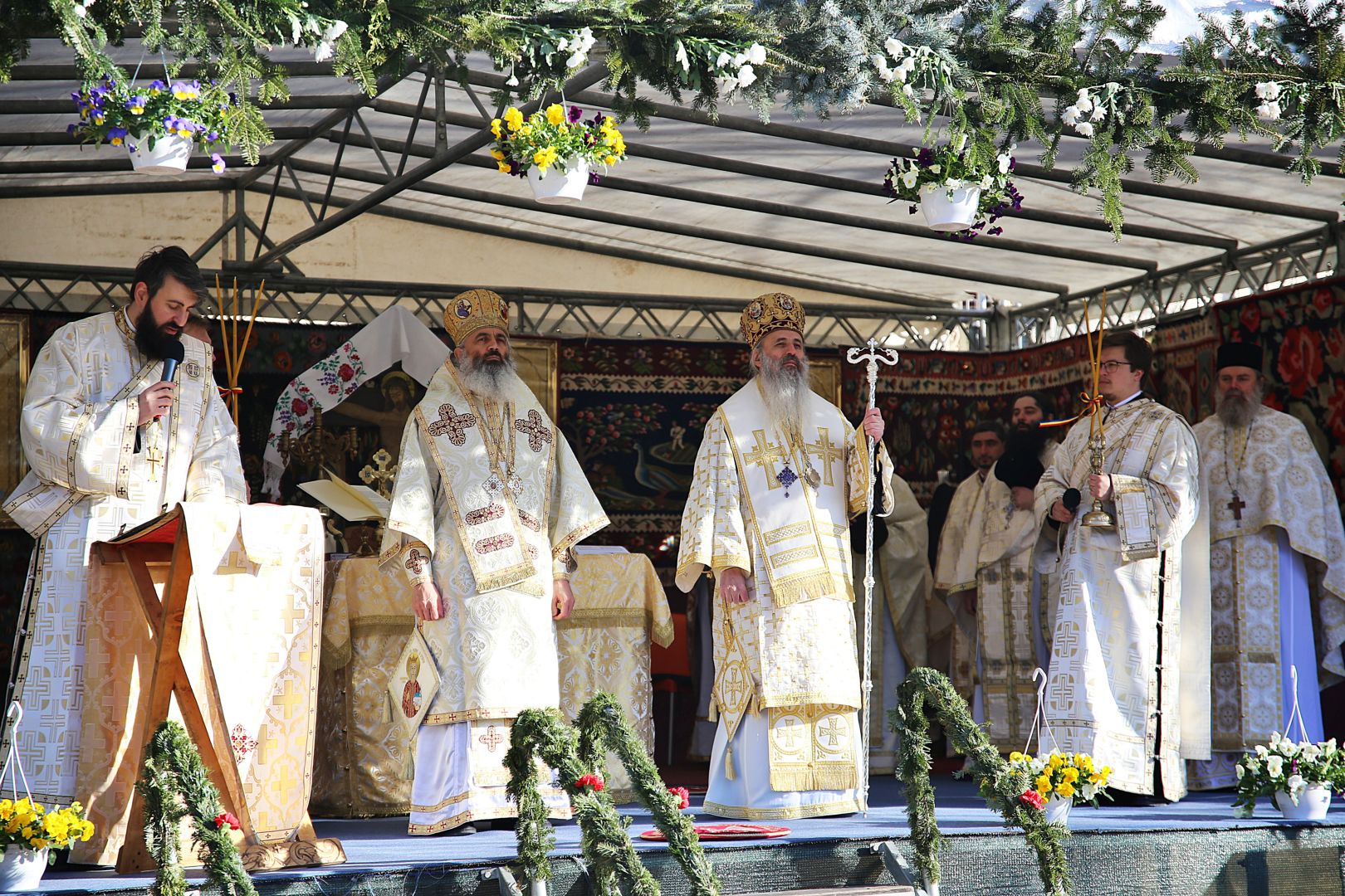 Duminica Sfintei Cruci, la Parohia Bârnova: 104 ani de recunoștință pentru cei care au semnat unirea Basarabiei cu România