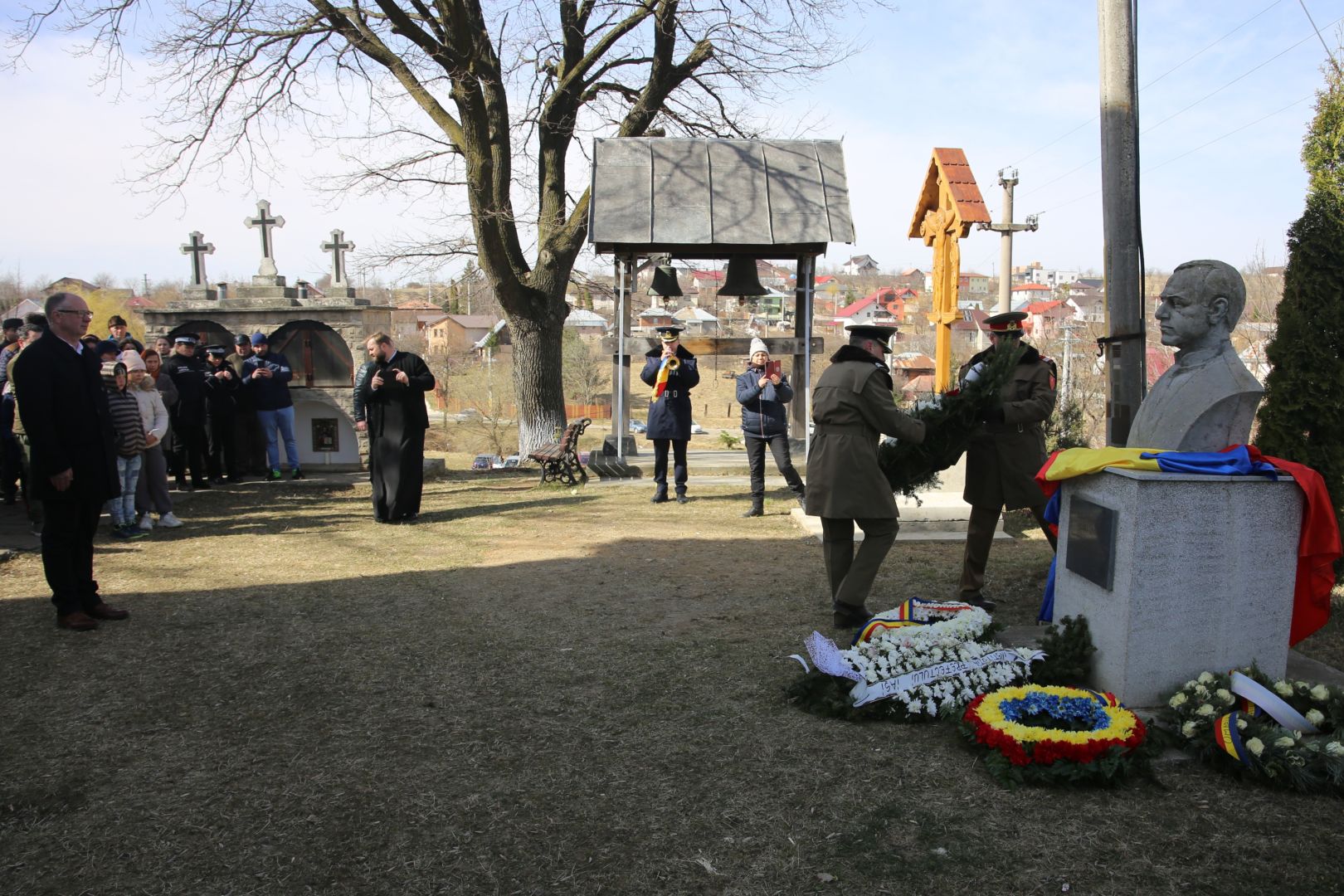 Duminica Sfintei Cruci, la Parohia Bârnova: 104 ani de recunoștință pentru cei care au semnat unirea Basarabiei cu România