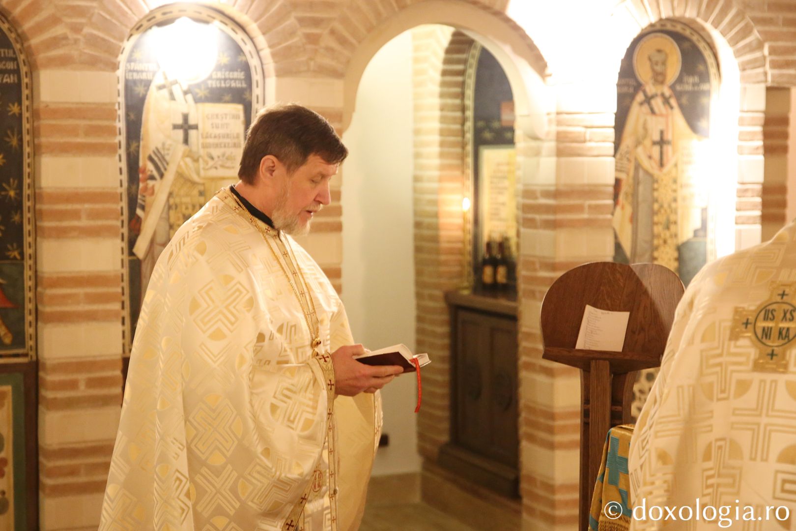 Sfânta Liturghie pentru refugiaţii ucraineni, în Duminica Ortodoxiei, la Ansamblul Mitropolitan din Iaşi