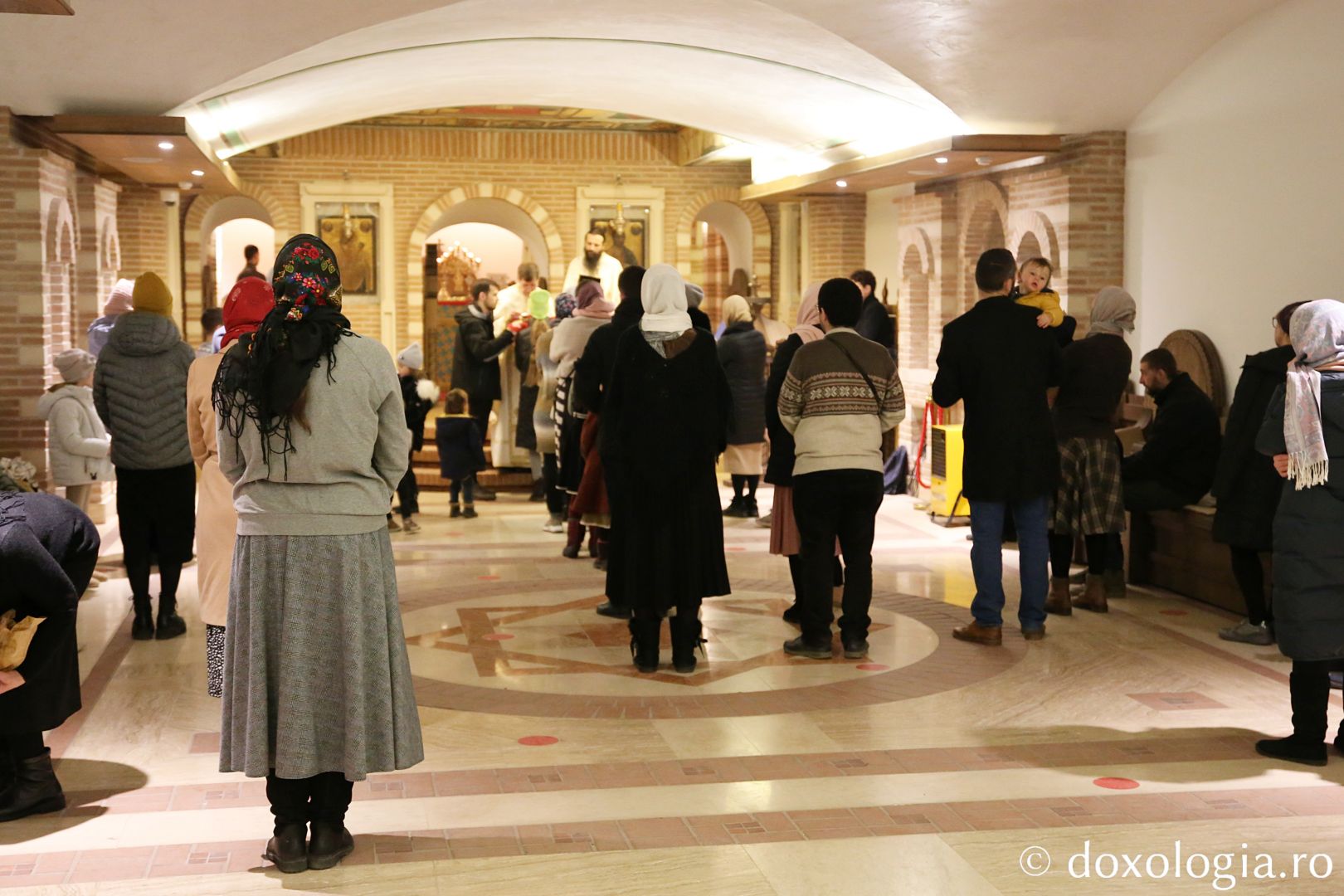 Sfânta Liturghie pentru refugiaţii ucraineni, în Duminica Ortodoxiei, la Ansamblul Mitropolitan din Iaşi