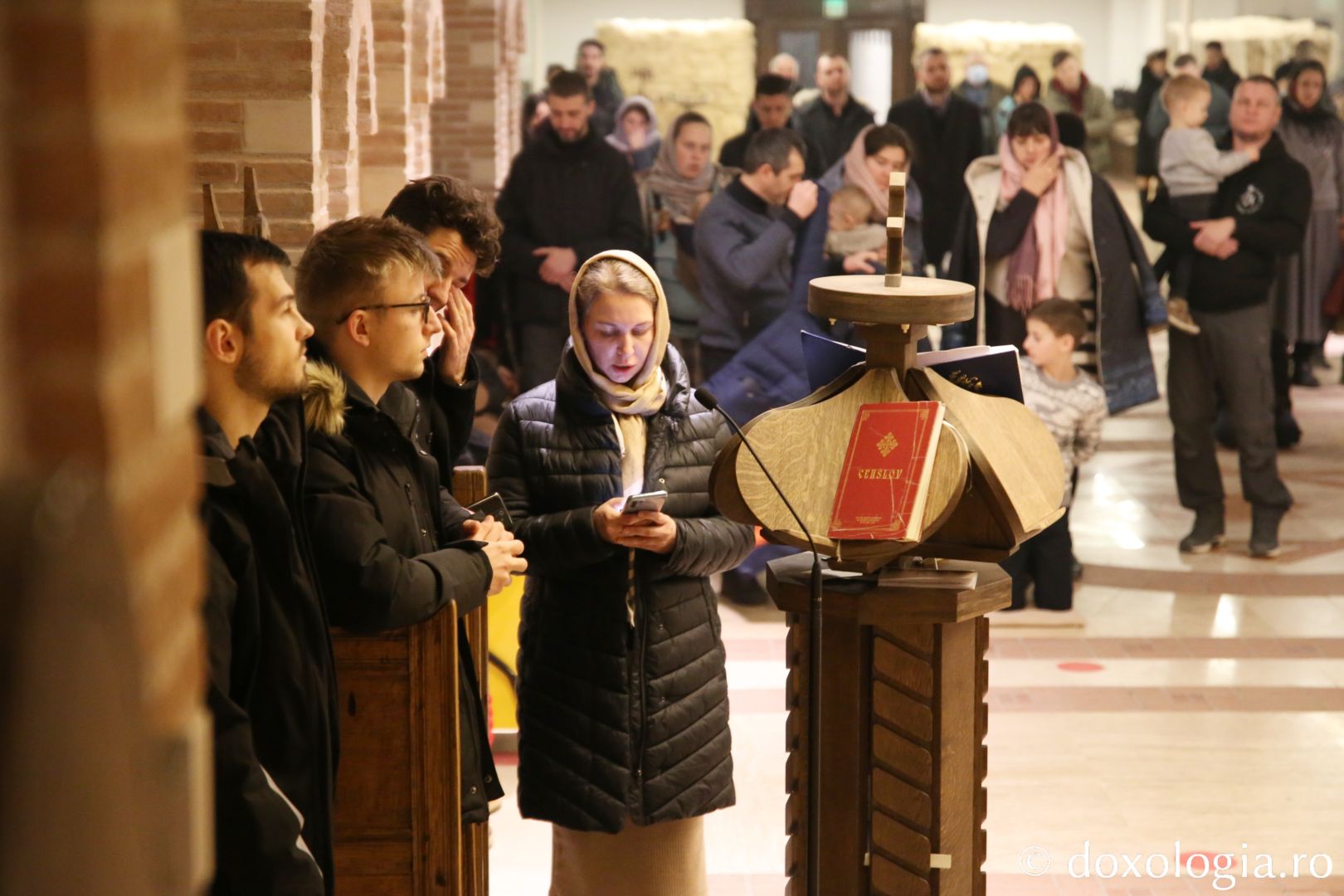 Sfânta Liturghie pentru refugiaţii ucraineni, în Duminica Ortodoxiei, la Ansamblul Mitropolitan din Iaşi