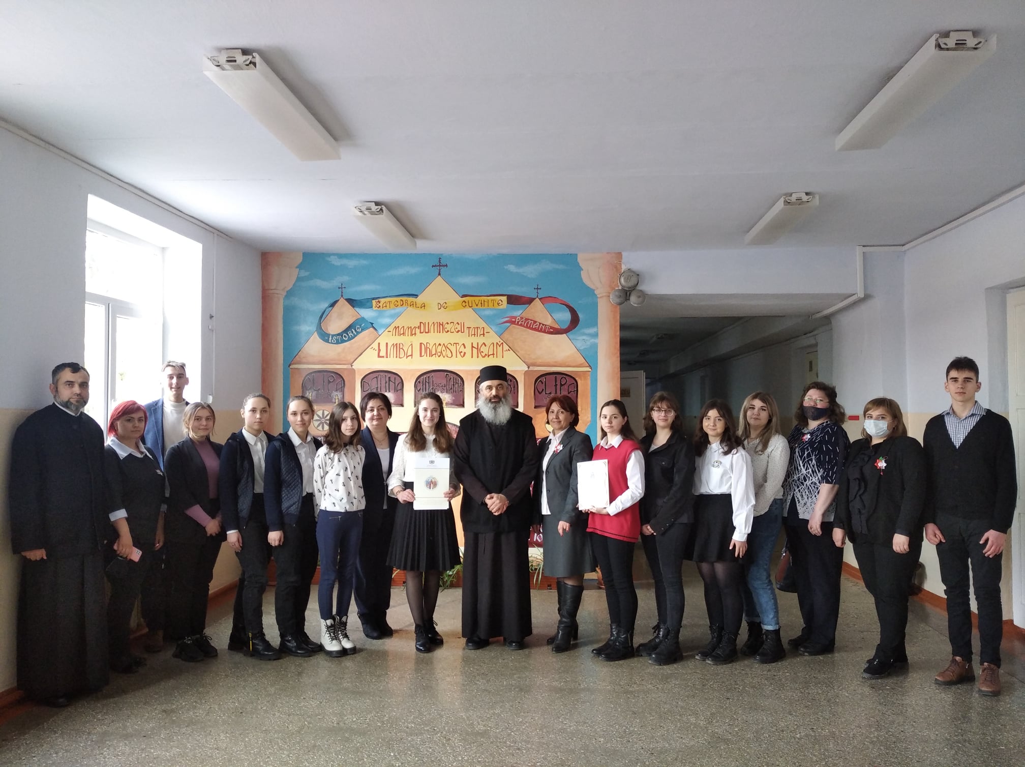 PS Antonie a înmânat o bursă „Mitropolit Visarion Puiu” unei eleve de la Liceul „Alexei Mateevici” din Donduşeni