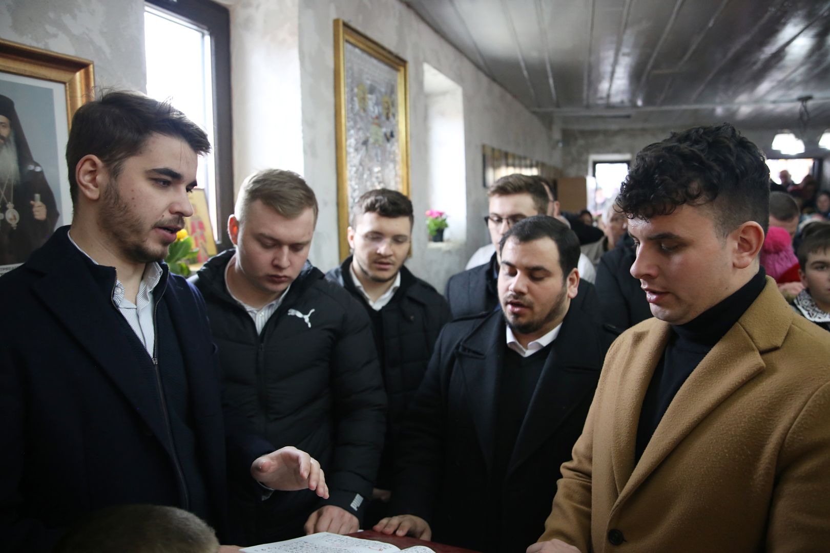 În Duminica dinaintea Postului Mare, IPS Teofan ne îndeamnă să fim mai aproape de familie și de Dumnezeu